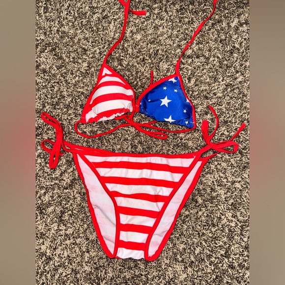 American Flag Bikini - Picture 1 of 2